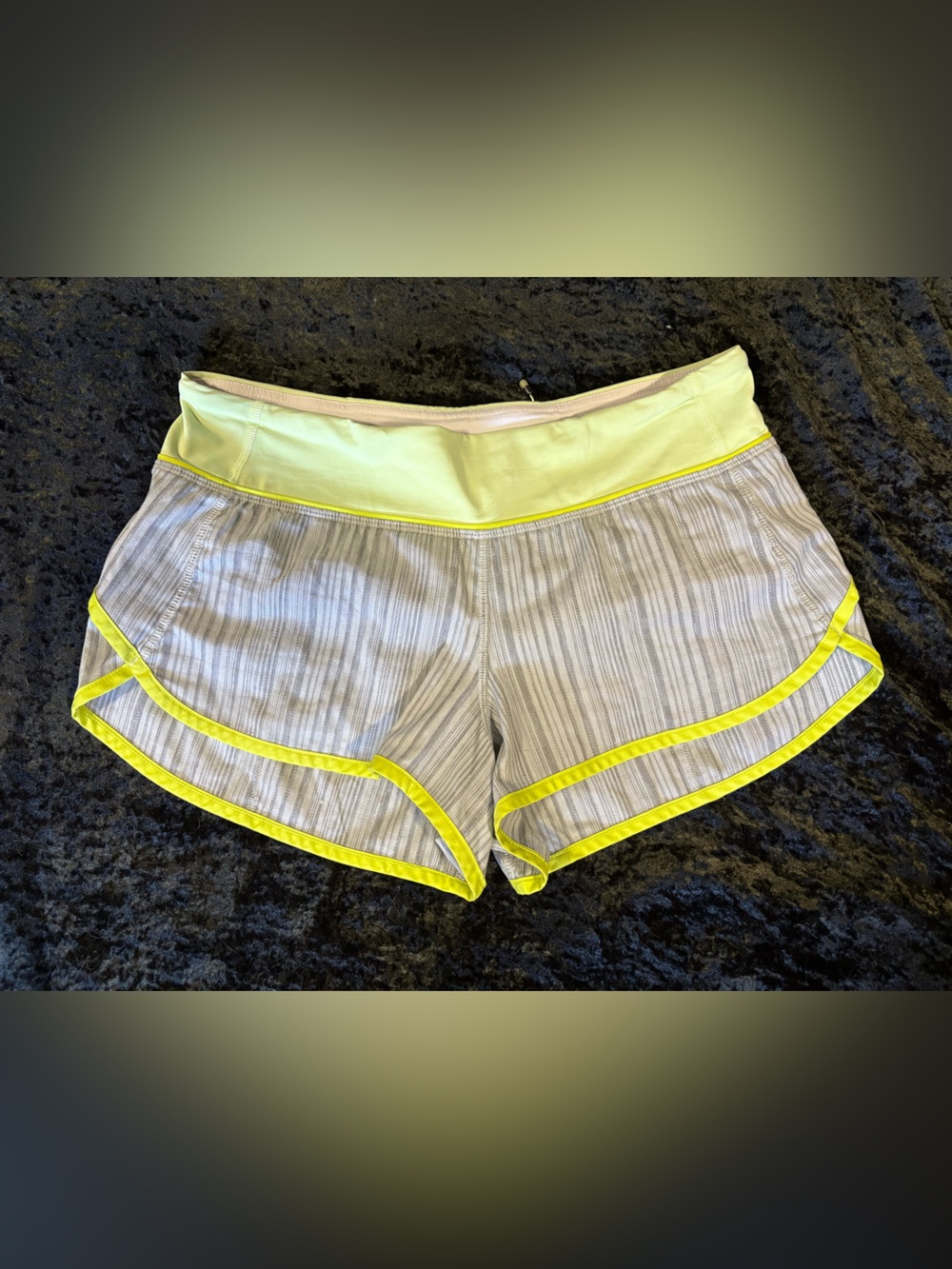 Lululemon Speed Shorts Size 6